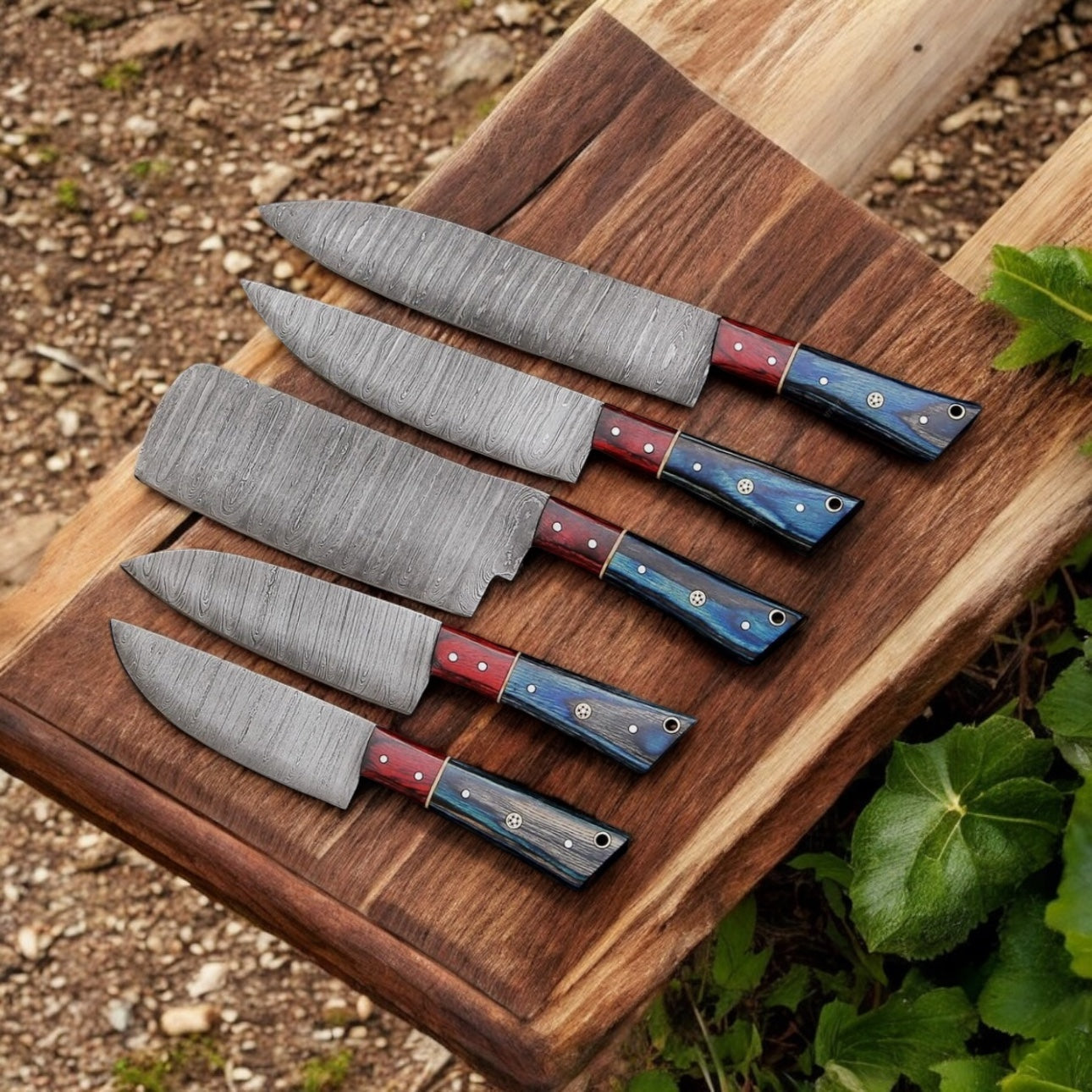"Premium Damascus Steel Knife Set with Leather Case – Razor-Sharp Blades"