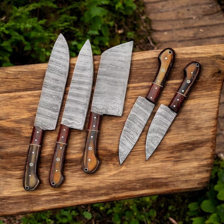 "Premium Damascus Steel Knife Set with Leather Case – Razor-Sharp & Durable"